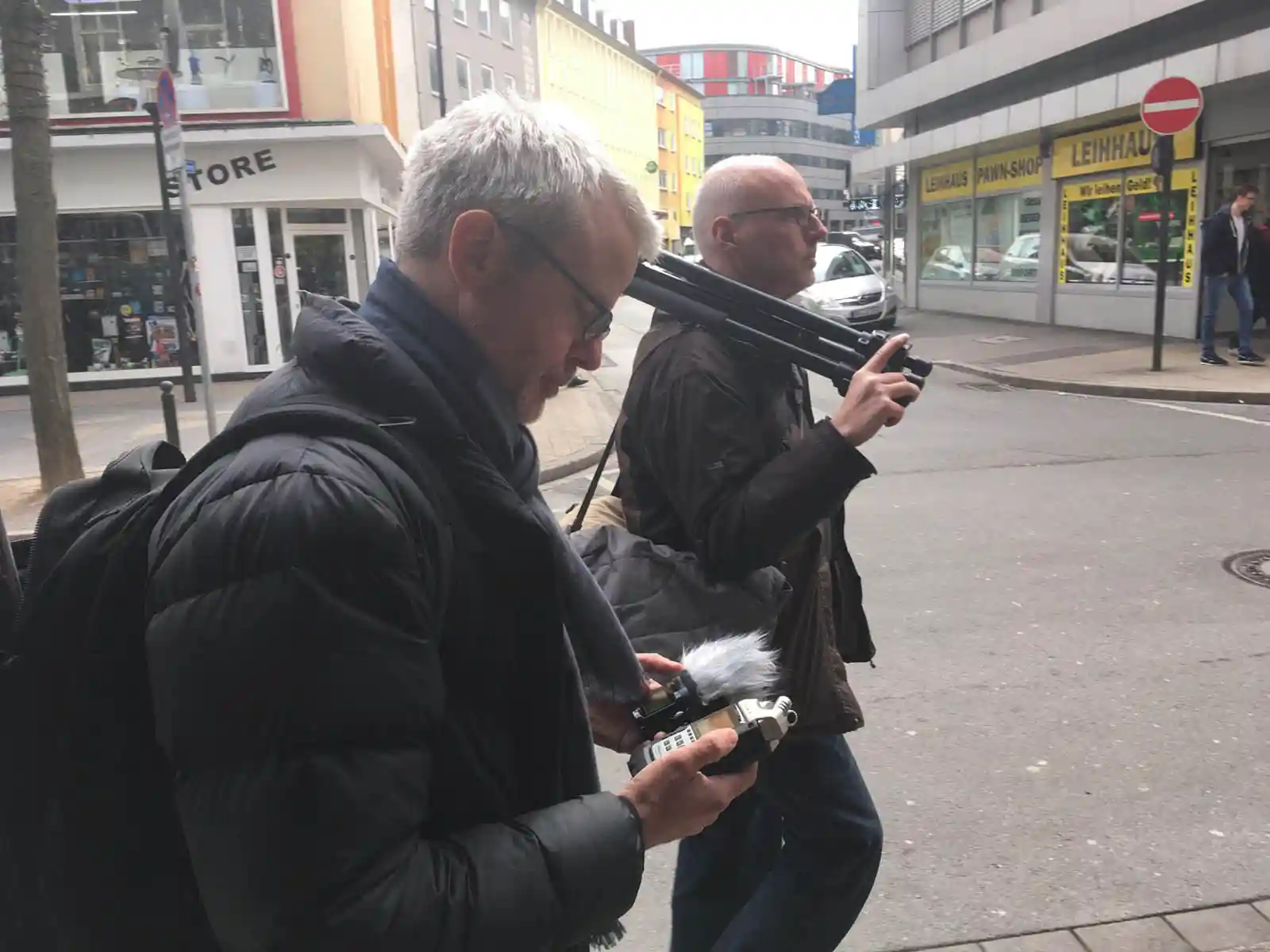 Ronald Gaube and Peter Hölscher making field recordings in the streets of Dortmund