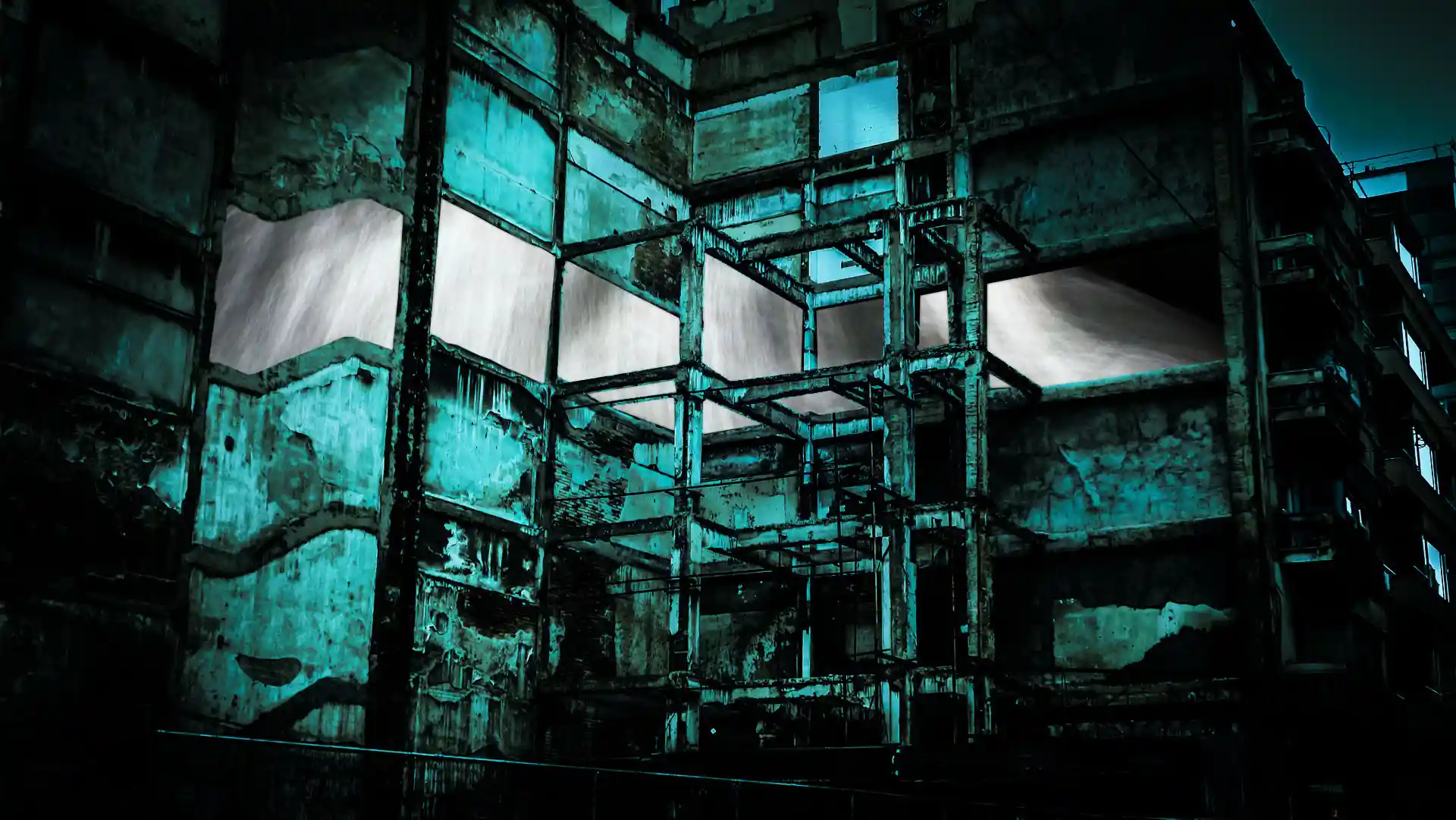 Plans, Fassadenprojektion inszeniert verlassene Räume, Bild 18