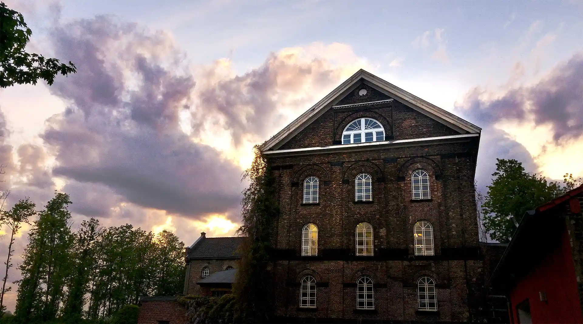 Die Reuschenberger Mühle in Leverkusen, Ort für Kunst und Musik Veranstaltungen, Künstleraltelier