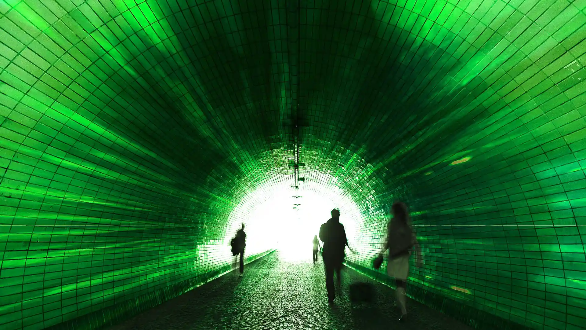 Plans, Pedestrian Tunnel, Lichtkunst und Klangkunst beleben No-Go-Area, Bild 3