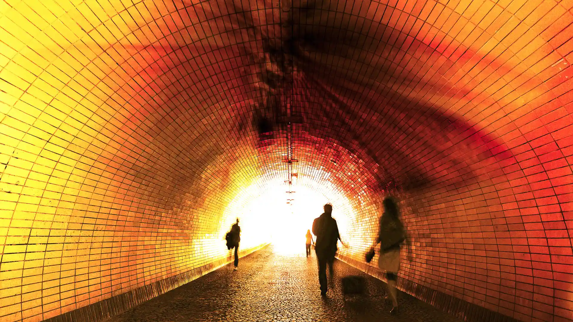 Plans, Pedestrian Tunnel, Lichtkunst und Klangkunst beleben No-Go-Area, Bild 4