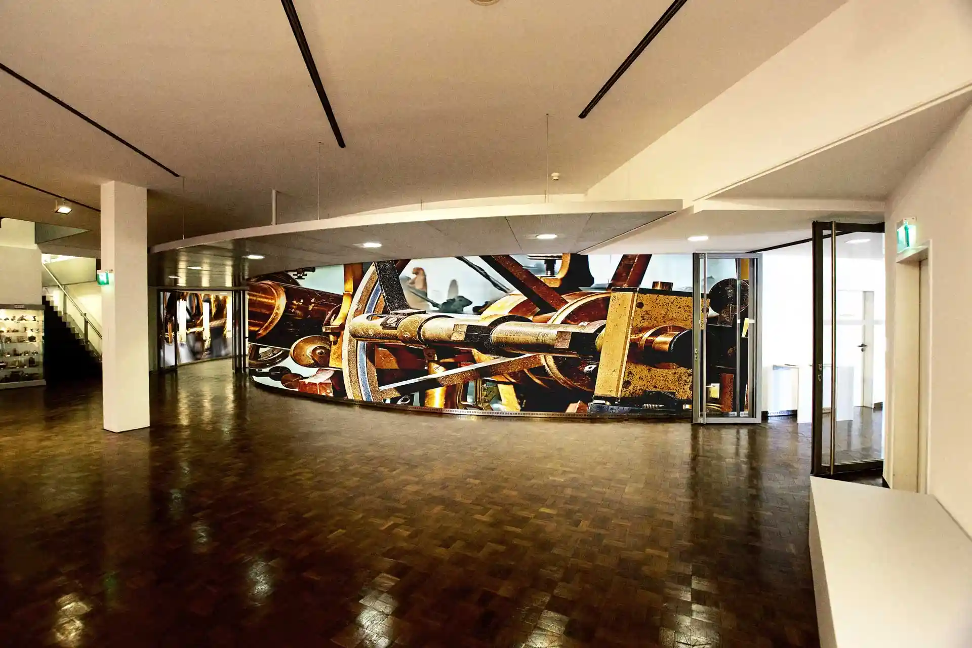 Plans, MKK Dortmund, Medienkunst im Museumsfoyer empfängt die Besucher, Projektion, Bild 2