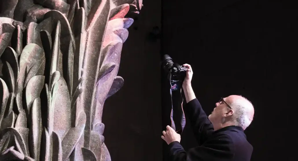 Area Composer Peter Hölscher photographing Virgin Mary's Column, Mariendom Neviges